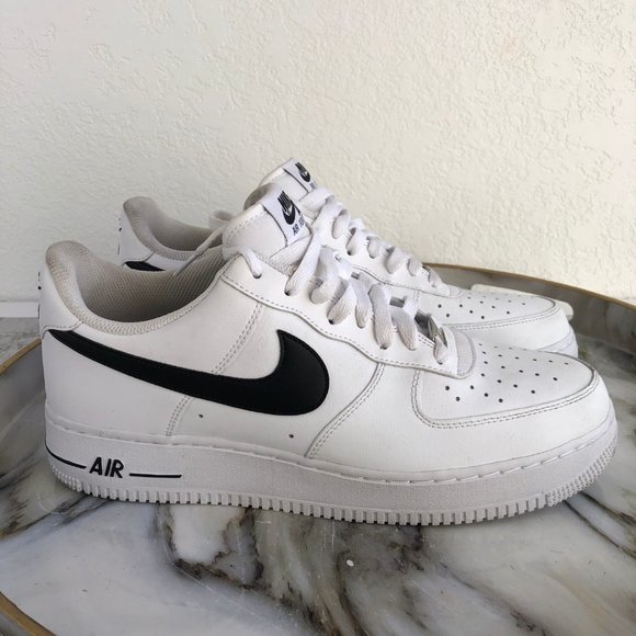 Mens Nike Air Force 1s white with black size 11 Mens Nike Air Force 1s white with black size 11